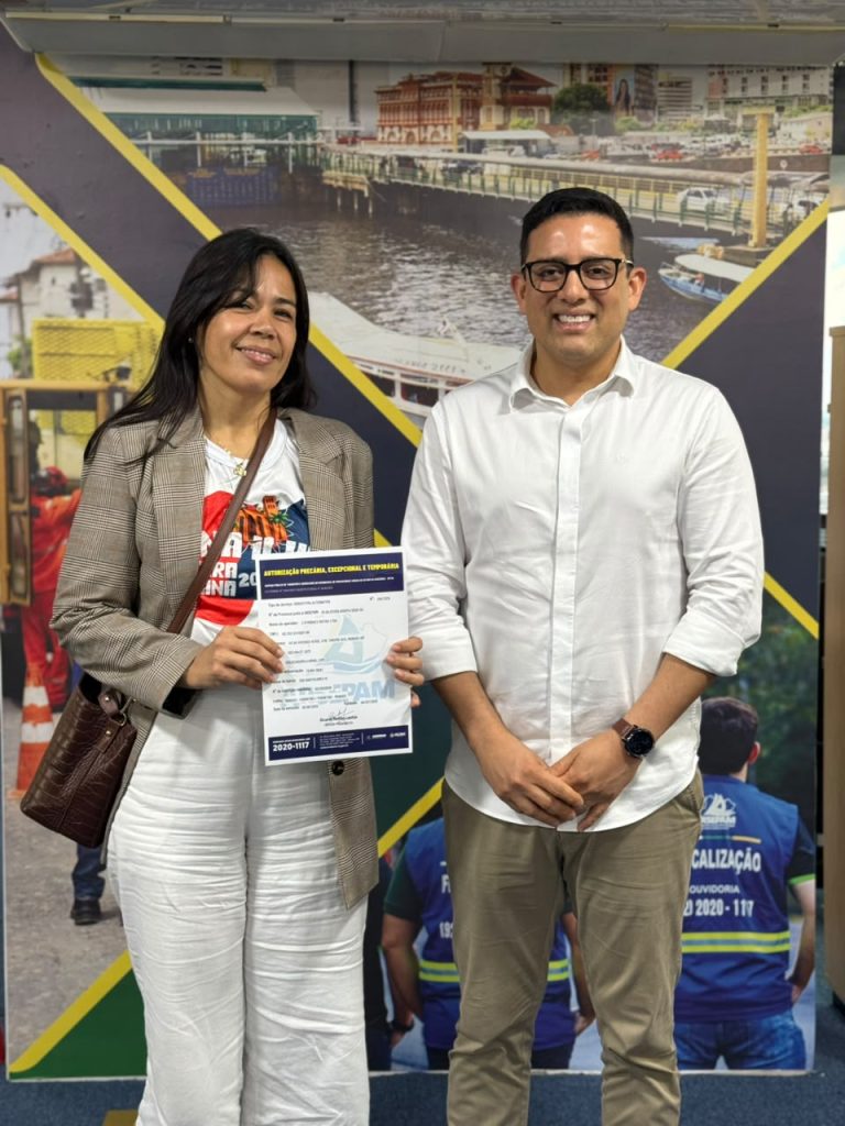 Arsepam entrega 40 autorizações para operadores de embarcações que farão o transporte de passageiros para o Festival de Parintins