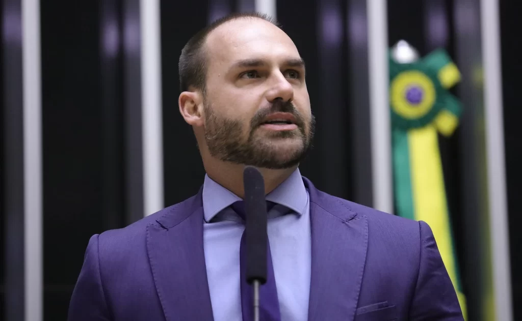 Primeira Turma do STF condena Eduardo Bolsonaro por coação em decisão unânime