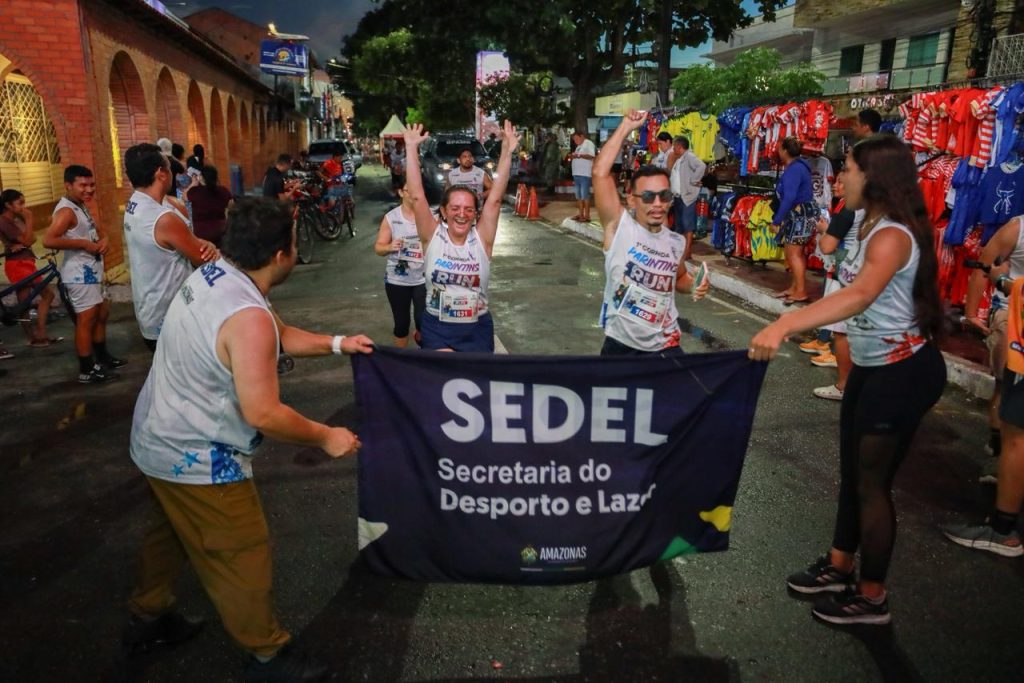 Festival de Parintins 2026: Mais de 2 mil pessoas participam da Parintins Run pelas ruas da Ilha Tupinambarana