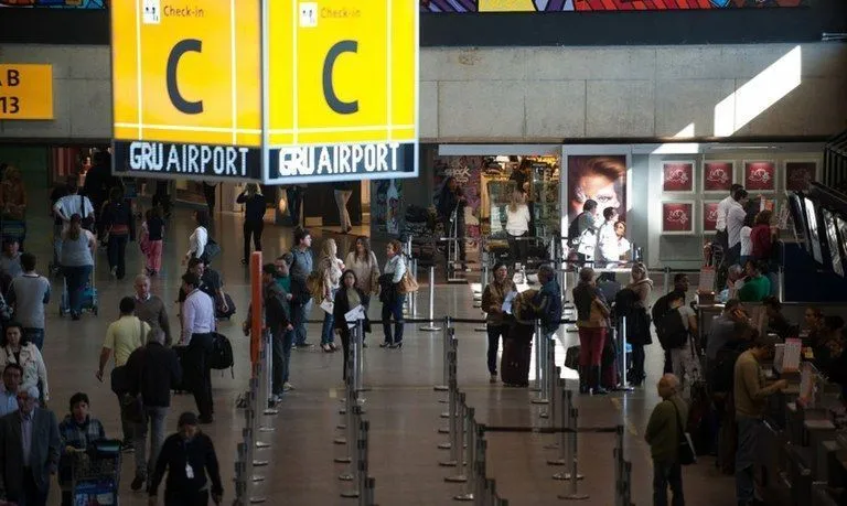 Operação mira extorsão de passageiros no Aeroporto de Guarulhos