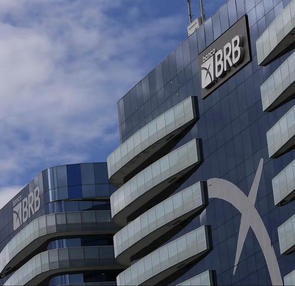Operação mira BRB, PicPay e secretaria do Distrito Federal por desconto em salários