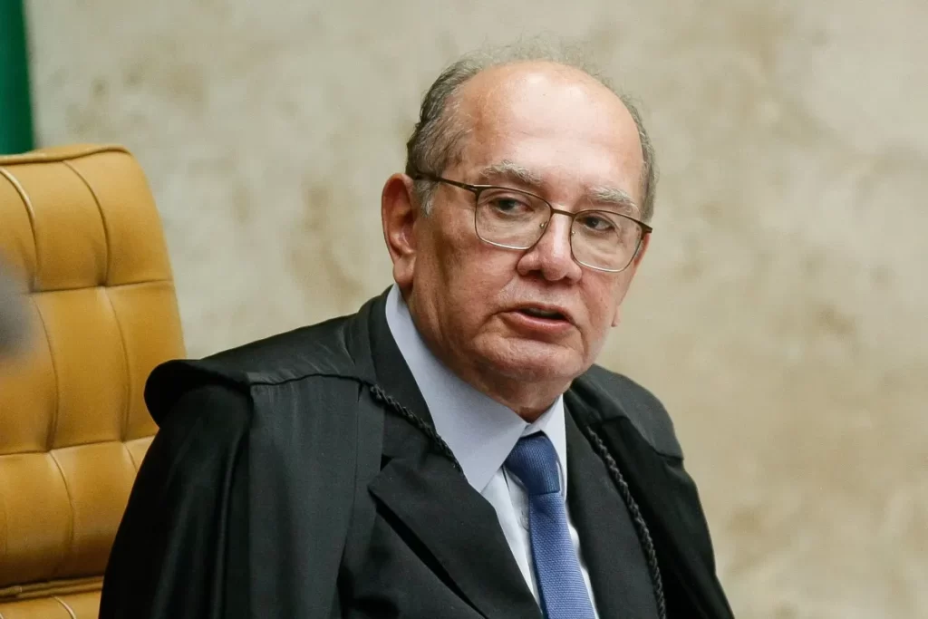 Gilmar Mendes defende domiciliar e outras cautelares para pai e primo de Daniel Vorcaro