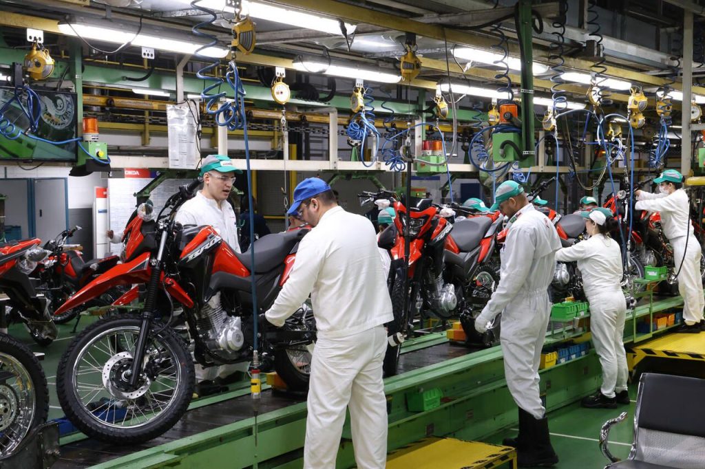 Produção de motos no Polo Industrial de Manaus cresce 10% em 2026