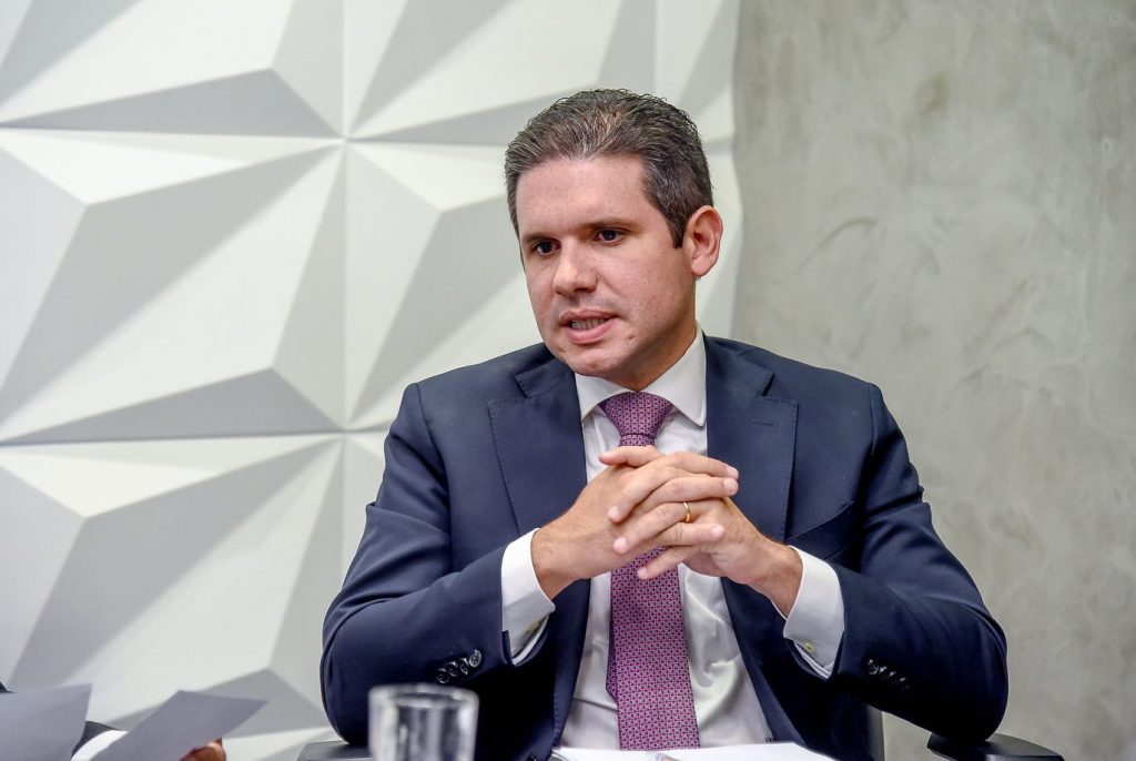 Hugo Motta diz que pediu ao governo retirada de urgência em PL da 6×1