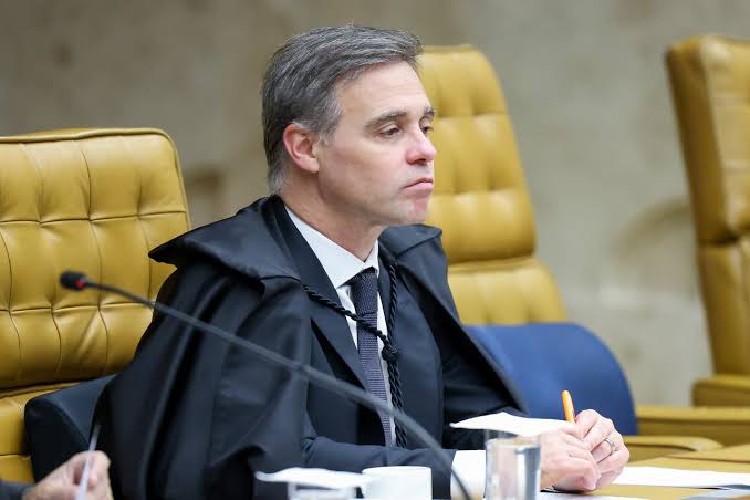 PGR defende André Mendonça como relator de pedido de apuração sobre filme “Dark Horse”