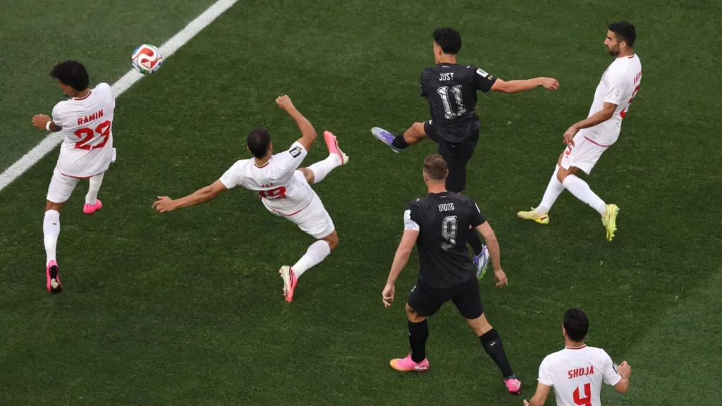 Em jogo agitado, Irã e Nova Zelândia ficam no empate pela Copa do Mundo