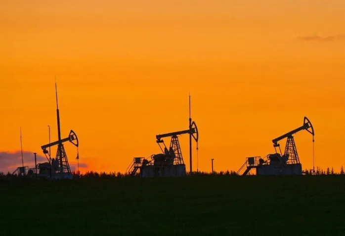 Preços do petróleo fecham em queda após Trump cancelar ataques ao Irã