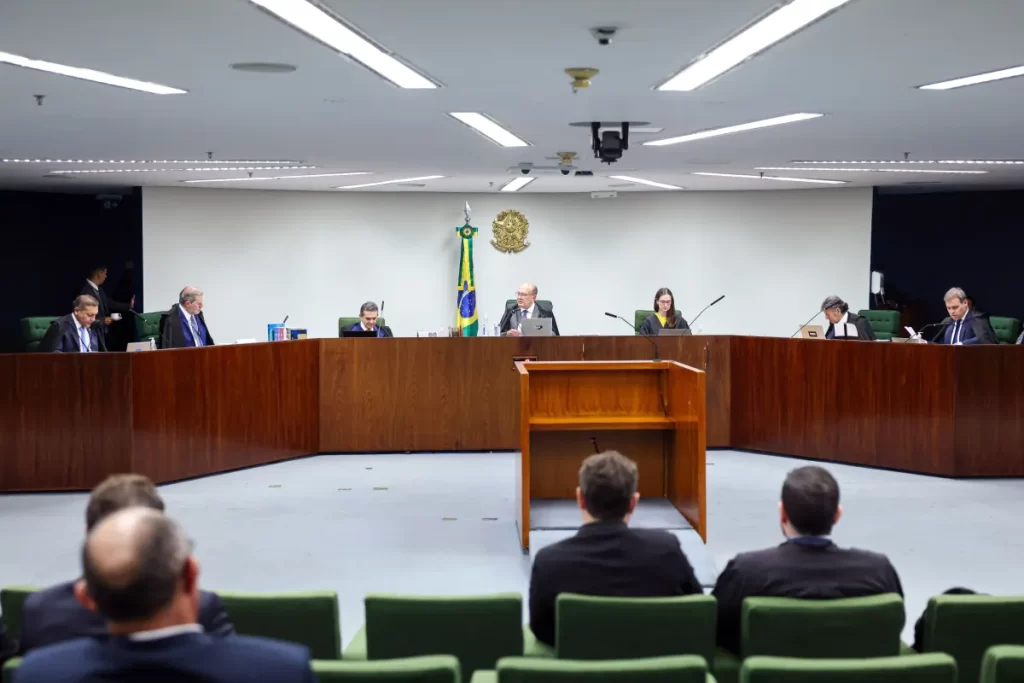 Por maioria, STF mantém prisões de pai e primo de Daniel Vorcaro; Gilmar Mendes diverge