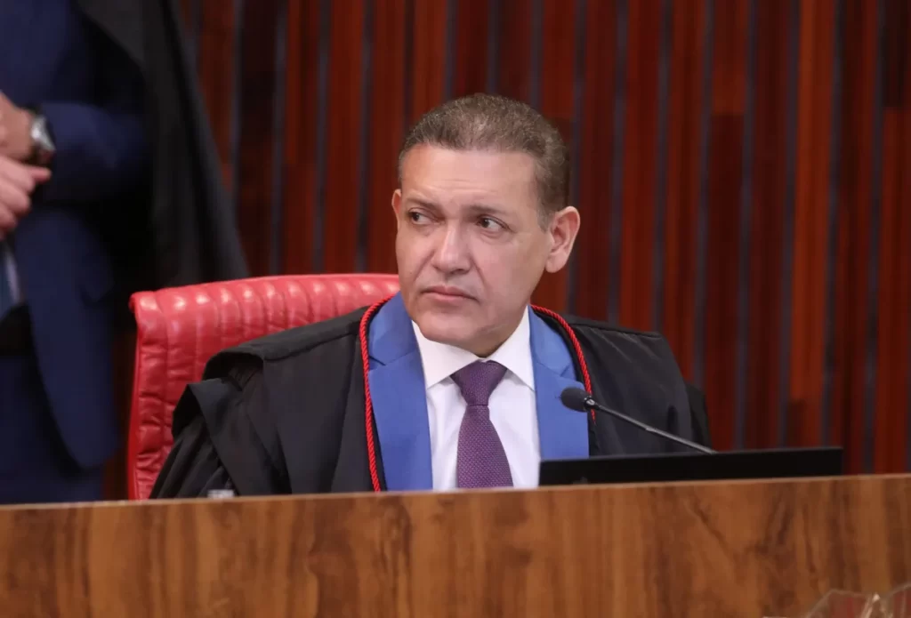 TSE decide manter mesmo teto de gastos para campanha usado em 2022
