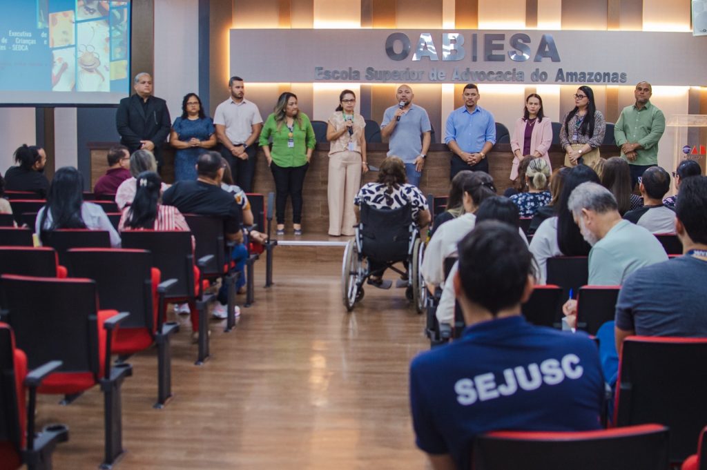Sejusc integra 53 novos servidores à rede de proteção a crianças e adolescentes