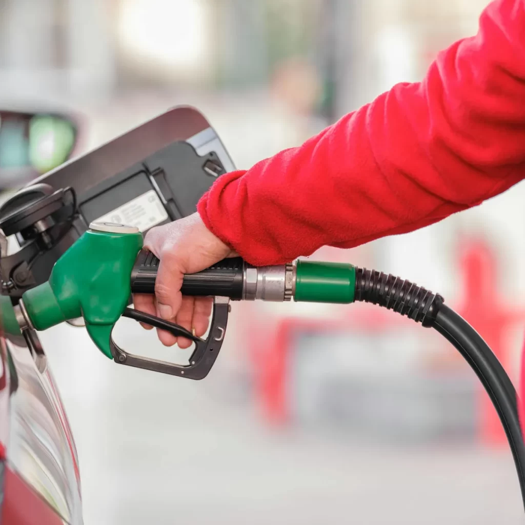 Ministério da Fazenda deve prorrogar subvenção de R$ 0,44 da gasolina