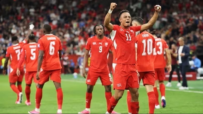 Suíça domina, vence a Argélia e avança às oitavas da Copa do Mundo