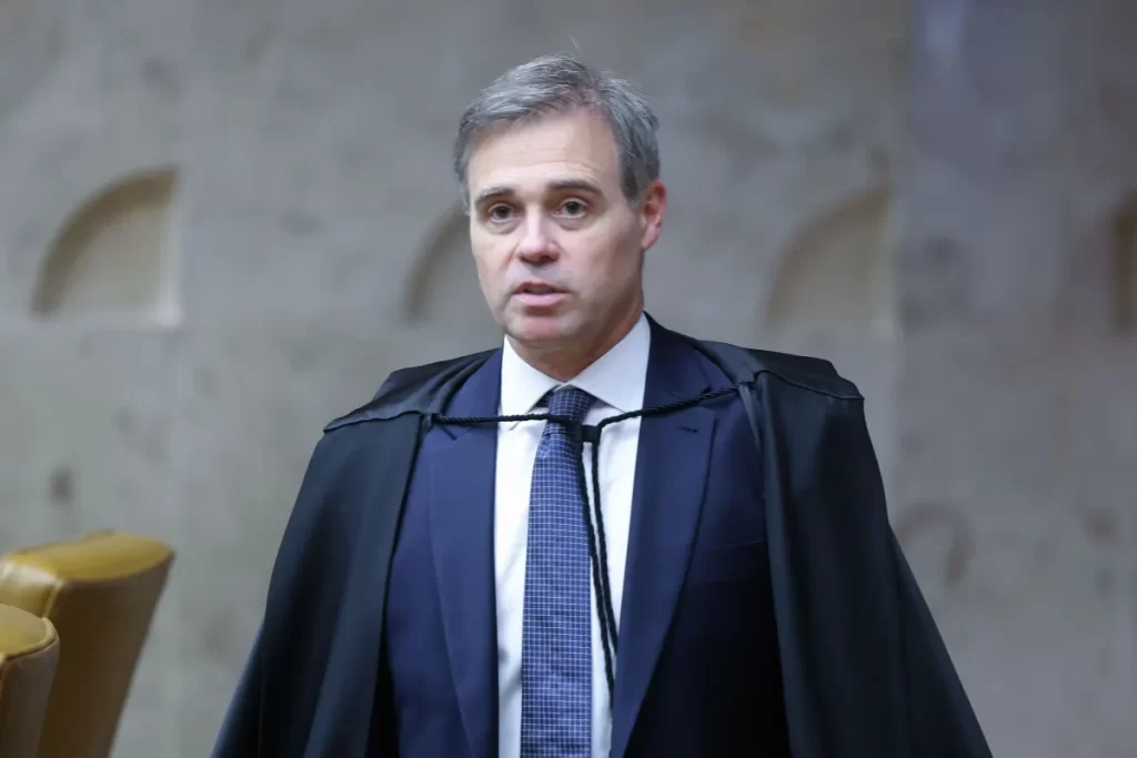 Aliados de Lula veem “timing” inadequado em decisões de Mendonça