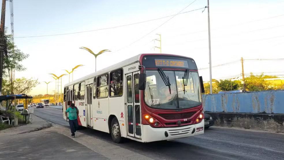 Ônibus voltam a circular normalmente em Manaus e rodoviários encerram paralisação, informa sindicato