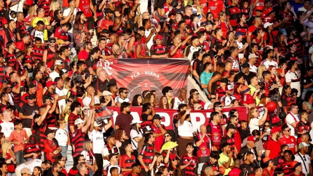 Após fim do 1º turno do Brasileiro, Flamengo é líder de público e renda