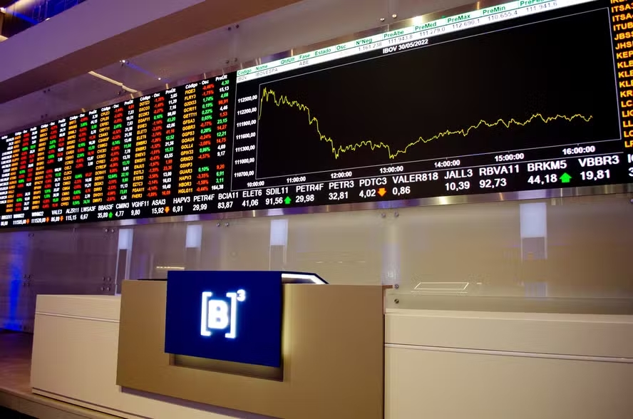 Investidores estrangeiros retiram quase R$ 12 bilhões da bolsa brasileira em agosto