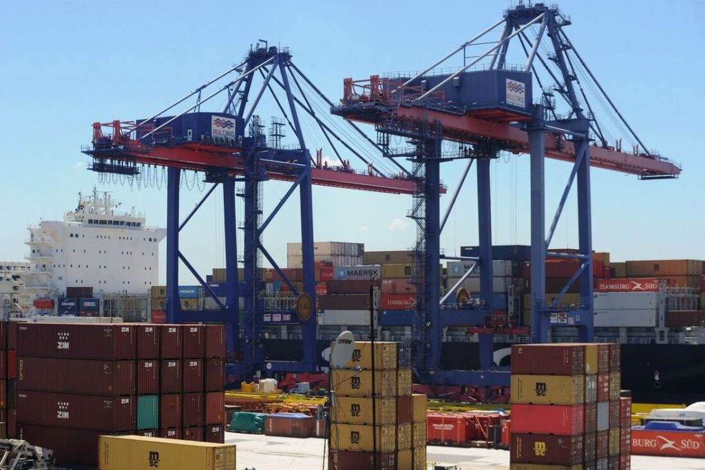 Balança comercial registra superávit de US$ 7,1 bilhões em julho