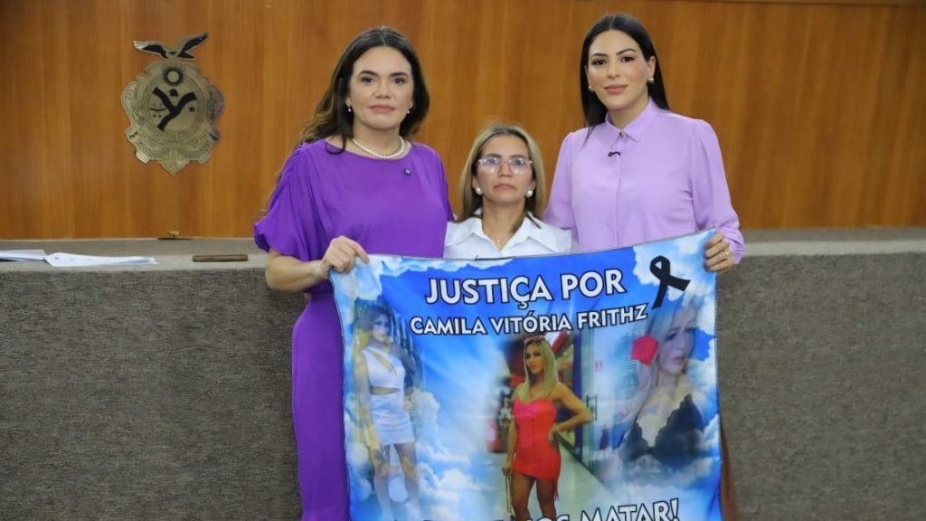 Alessandra Campelo pede justiça por Camila Fritz durante seminário dos 20 anos da Lei Maria da Penha