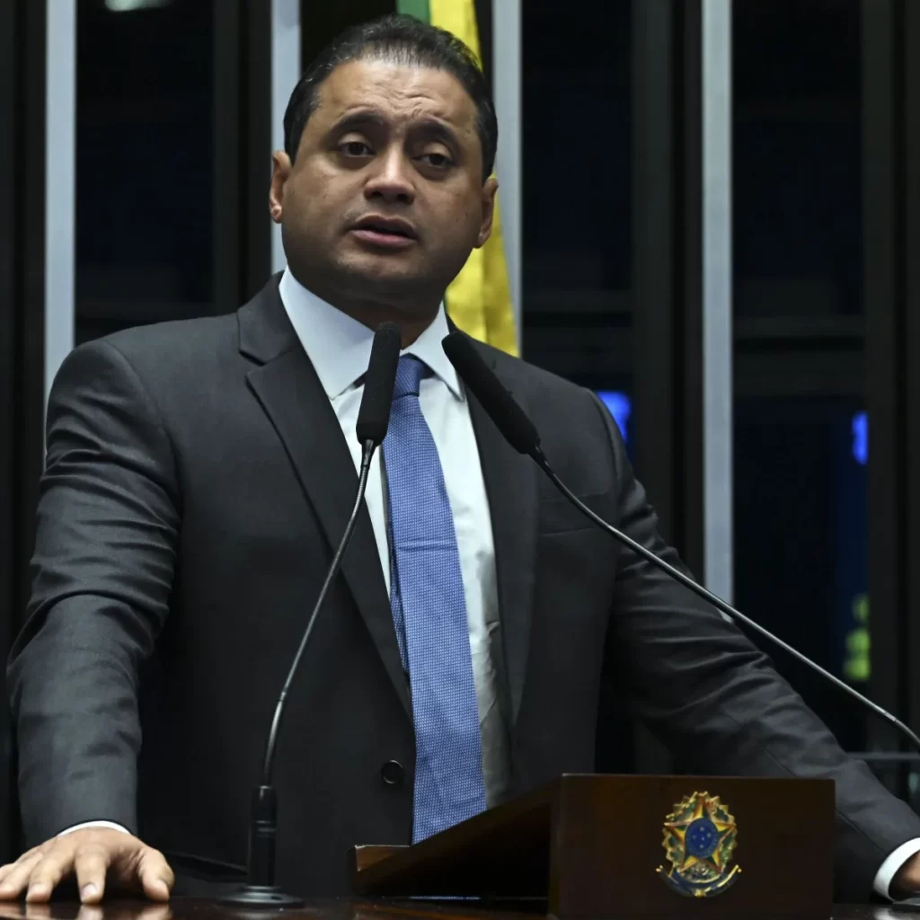 Parentes de senador Weverton Rocha e advogado são alvos de operação da Polícia Federal