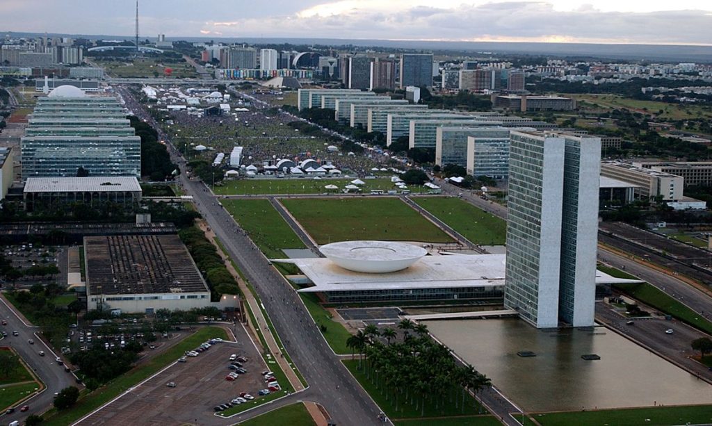 Governo prevê superávit de R$ 18,6 bilhões no Orçamento de 2027; texto foi enviado ao Congresso