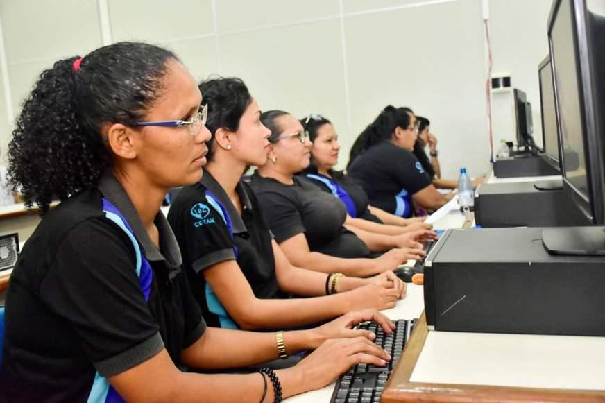 Cetam oferece 16 mil vagas gratuitas em cursos presenciais e online para o interior do Amazonas