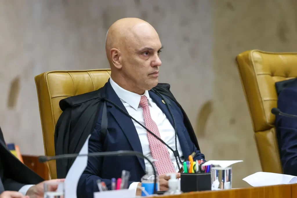 STF contraria Moraes e abre brecha para reduzir penas de réus do 8/1