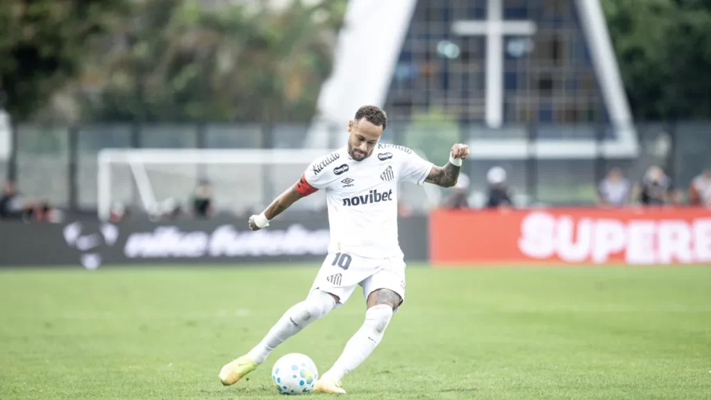 Neymar é o primeiro jogador afetado por nova regra do Brasileirão
