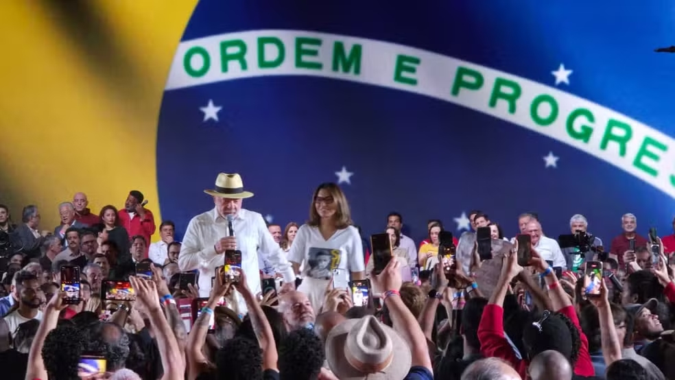 PT lança Lula como pré-candidato à Presidência em reunião interna antes de evento