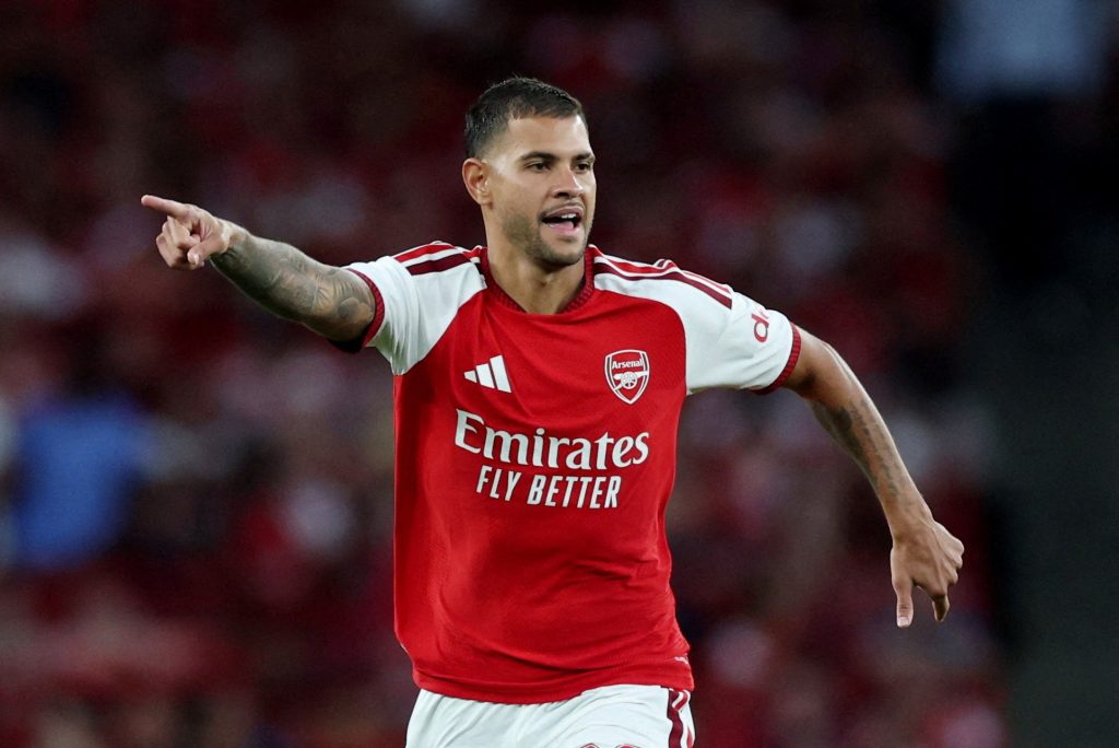 Bruno Guimarães é apontado como 2ª melhor contratação do futebol inglês