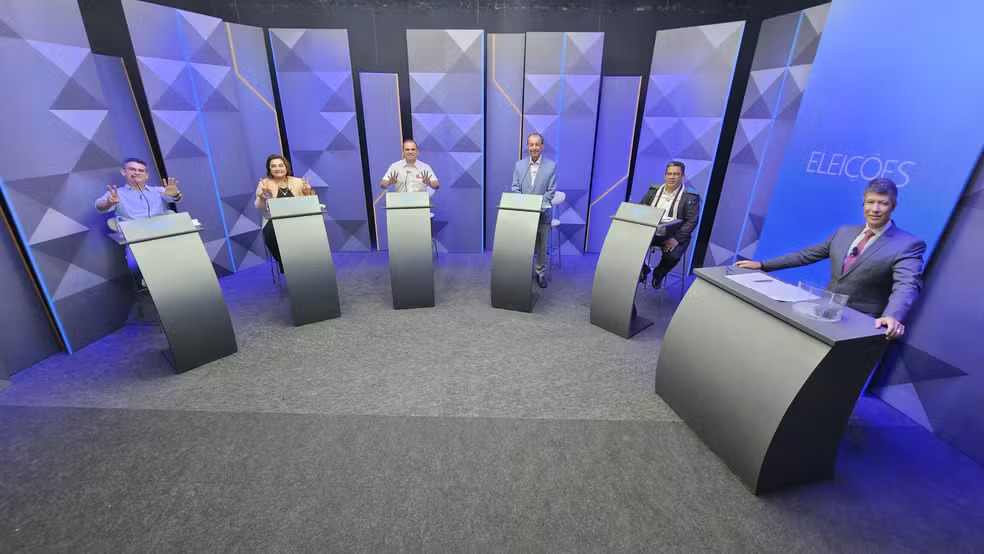 Debate entre candidatos ao Governo do Amazonas é marcado por propostas e acusações