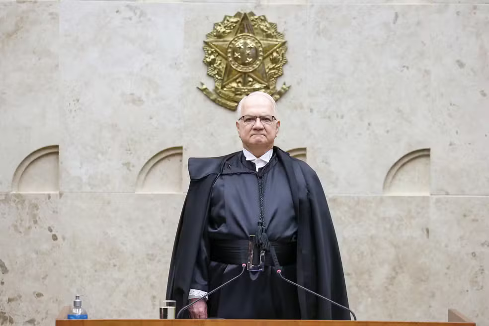 Edson Fachin suspende decisão de André Mendonça que afastou Andrei Rodrigues da PF e decisão de Flávio Dino que reintegrou diretor