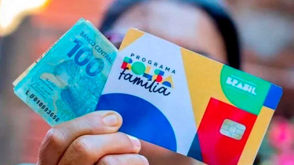 Governo Lula anuncia reajuste no Bolsa Família para R$ 691 a menos de 20 dias das eleições