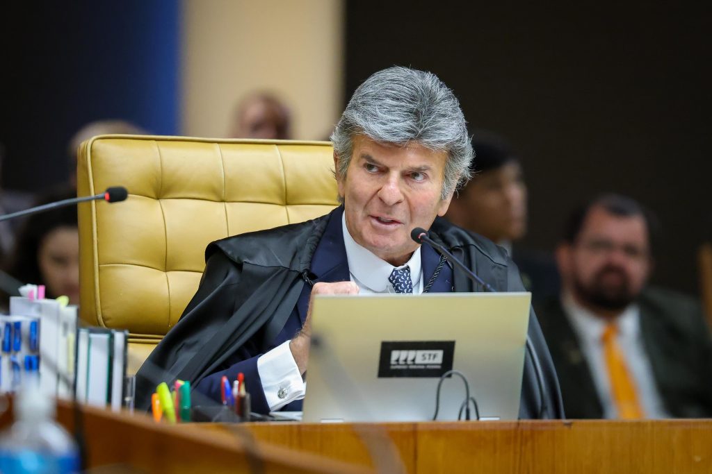 Luiz Fux suspende decisão de Flávio Dino e volta ordem do TSE contra post de Nossa Senhora Aparecida