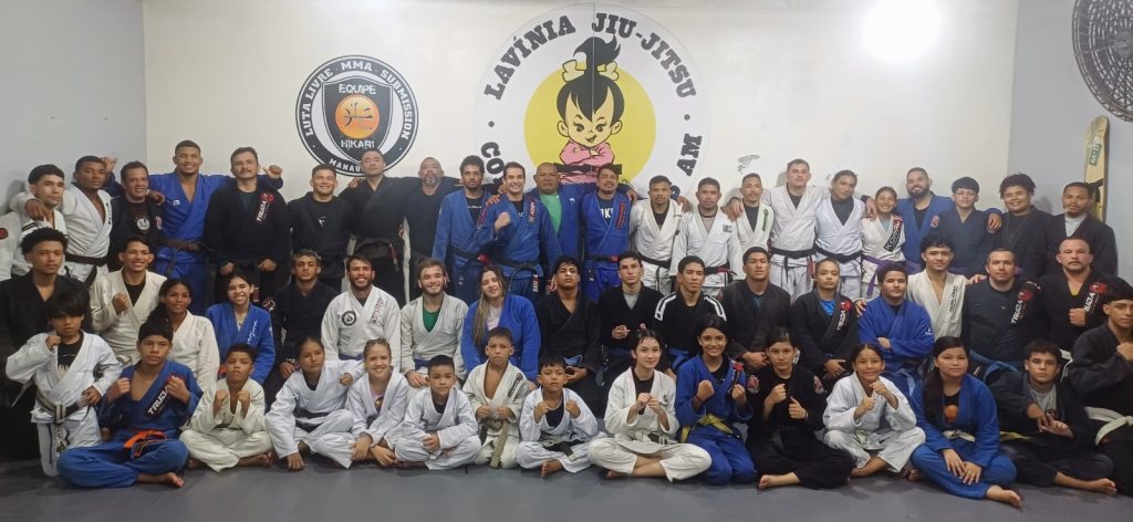 Bibiano Fernandes ministra seminário de Jiu-Jítsu e compartilha experiências com atletas no Coroado