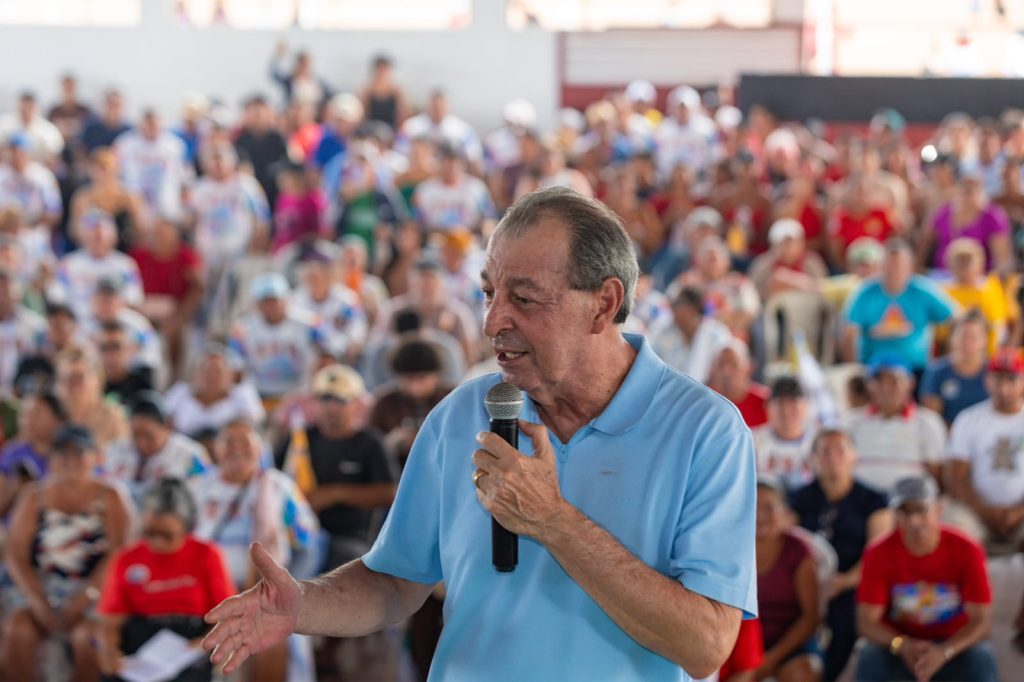 No último debate, Omar Aziz faz balanço de propostas para mudar o Amazonas na saúde, educação, segurança e emprego