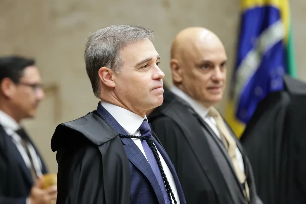 STF tem 4 a 3 para manter análise separada de casos sobre Alexandre de Moraes e André Mendonça