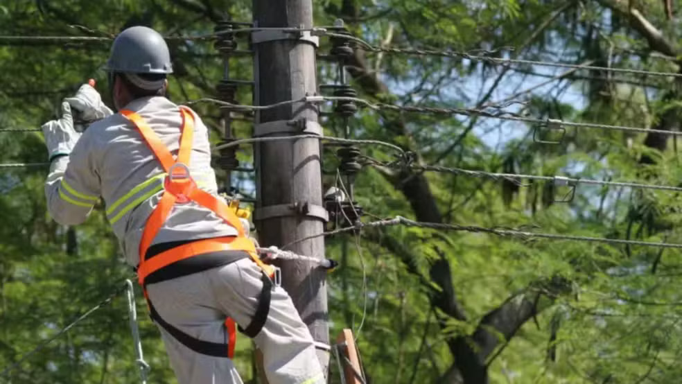 Fornecimento de energia será interrompido em bairros de Manaus neste fim de semana; confira lista
