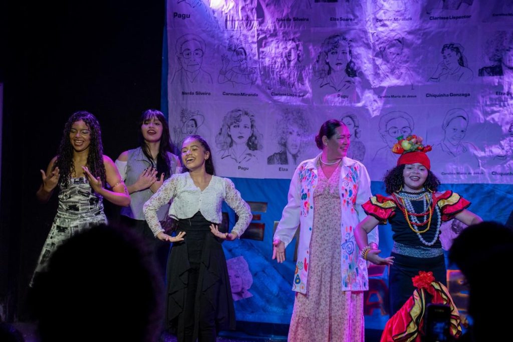 Festival de Teatro da Amazônia reúne espetáculos gratuitos em vários espaços de Manaus