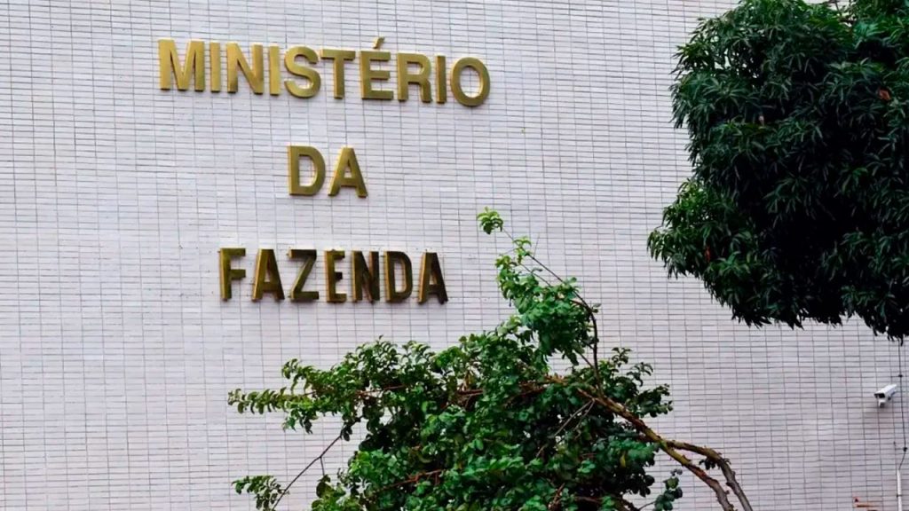 Desembargador derruba entrave e Ministério da Fazenda aprova empréstimo de R$ 1,4 bilhão ao Amazonas