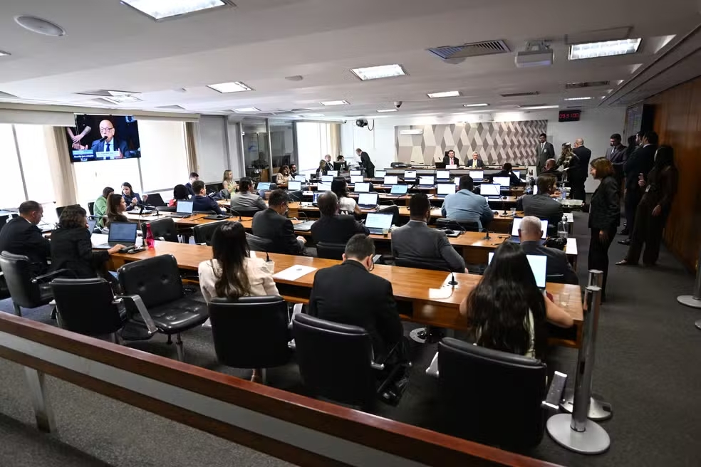 CCJ do Senado conclui análise e PEC da Segurança vai ao plenário