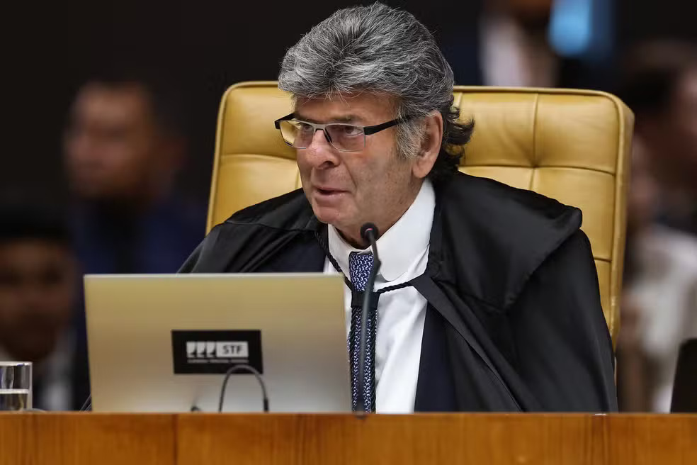 Luiz Fux pede acesso a inquéritos de Alexandre de Moraes que podem anular pena de Jair Bolsonaro