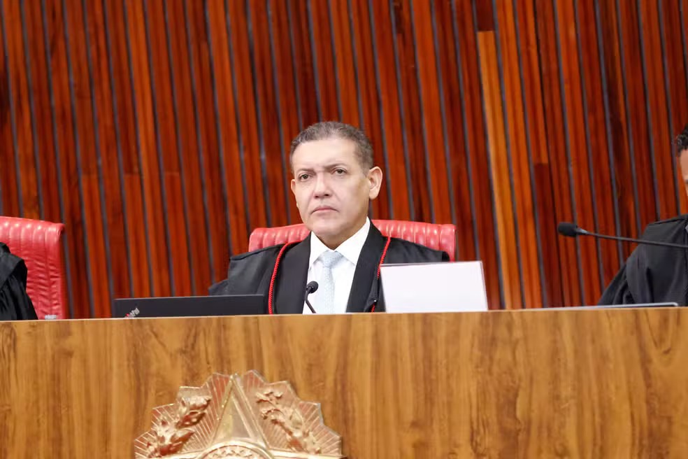 Kassio Nunes Marques dá 24 horas para Meta responder sobre suspeita no canal “Exército do Lula”