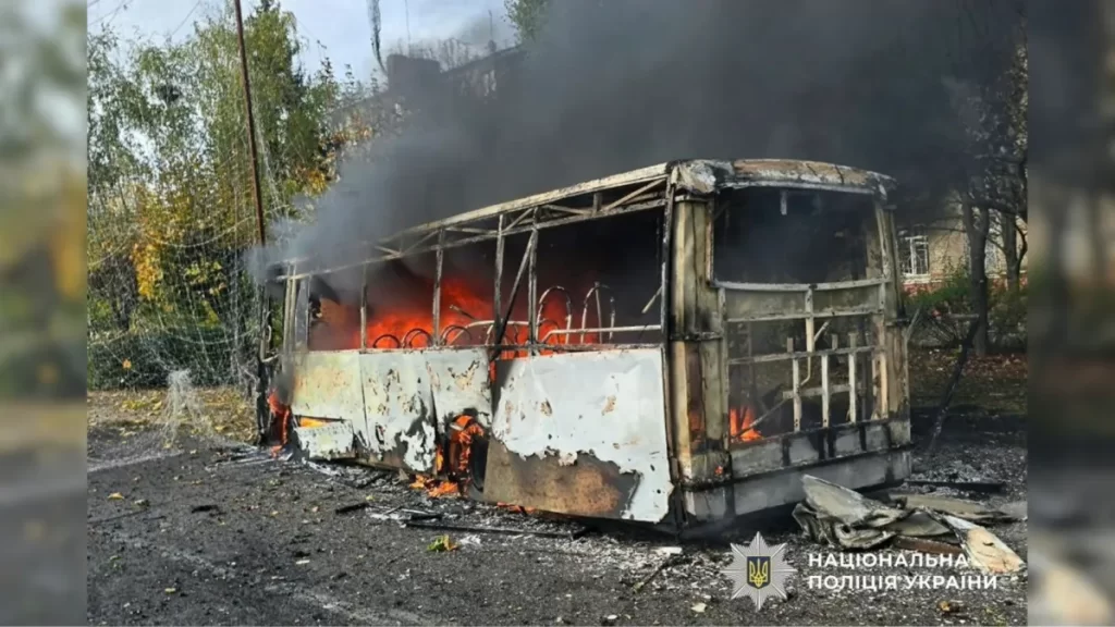 Ataque russo a ônibus deixa ao menos 30 mortos no leste da Ucrânia