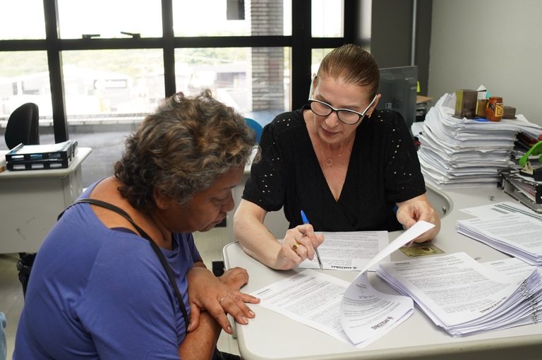 Suhab efetua pagamento da Bolsa Transitória para 130 famílias das comunidades da Sharp e Manaus 2000