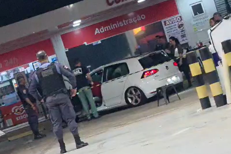 Dois jovens são mortos a tiros em posto de combustível na Zona Oeste de Manaus