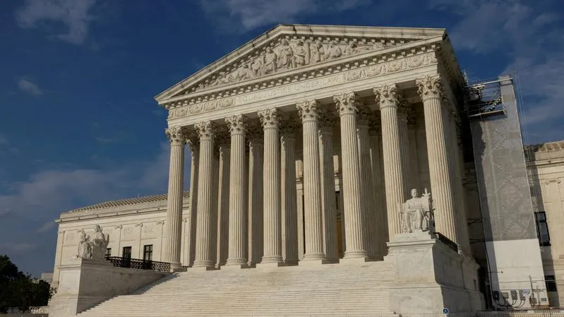 Suprema Corte dos EUA mantém acesso de presos transgênero a tratamentos